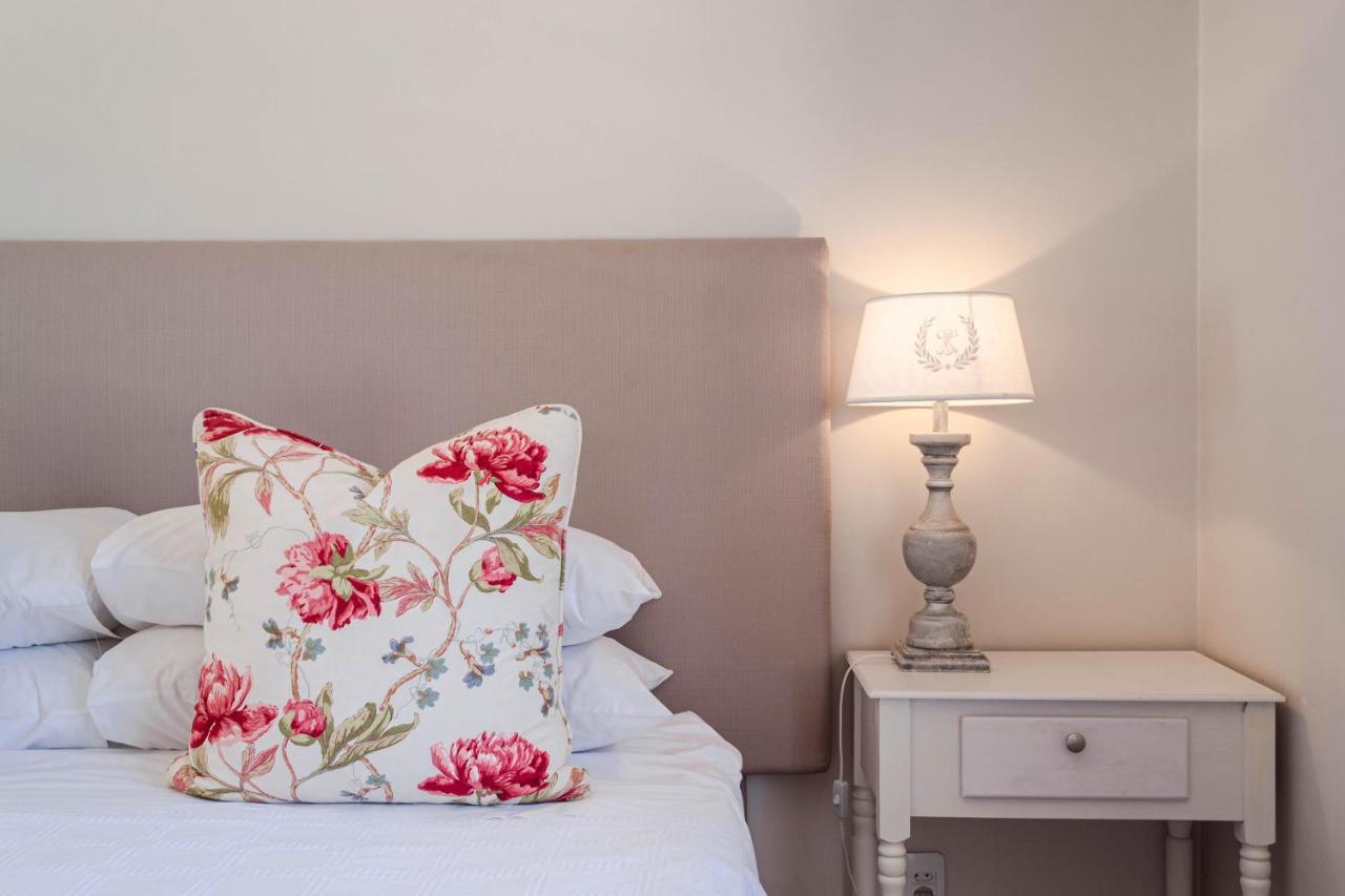 Webersburg Hotel Стеленбош Екстериор снимка